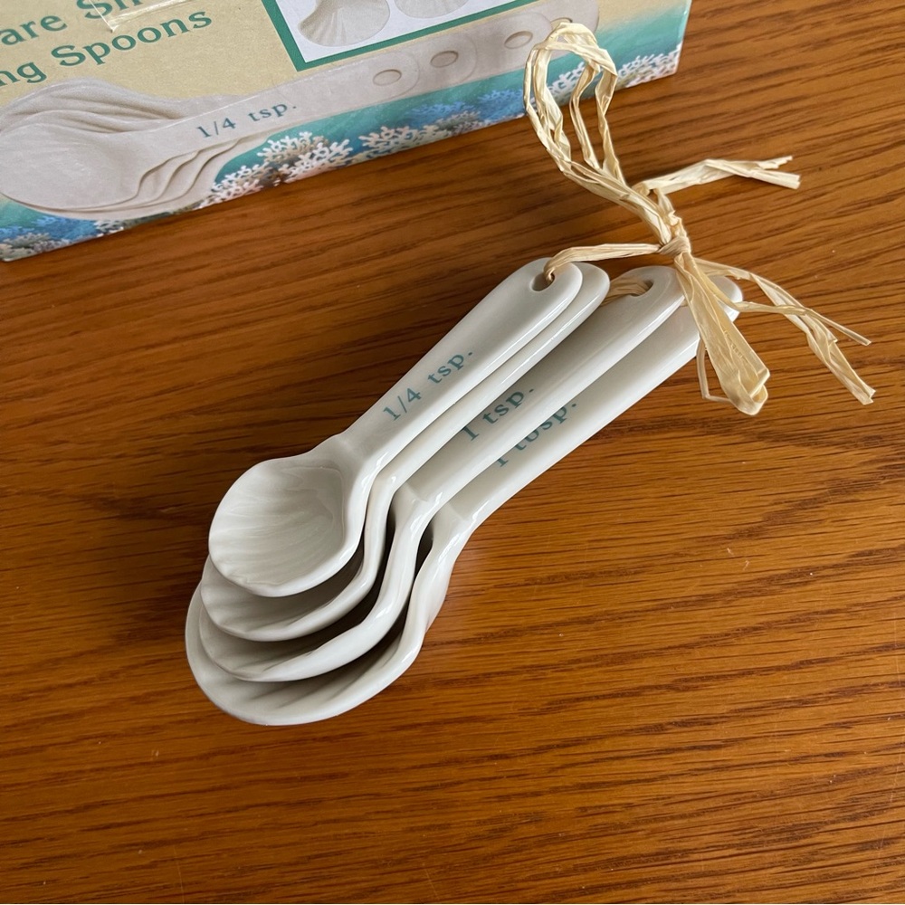 Cracker Barrel Stoneware Nesting Shell Measuring Spoons - Picture 6 of 14